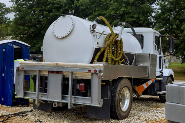 Best Luxury portable toilet rental  in Vinton, IA