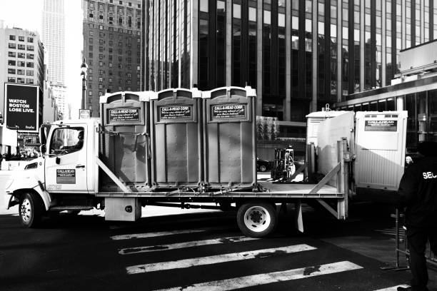 Best Porta potty rental for parties  in Vinton, IA